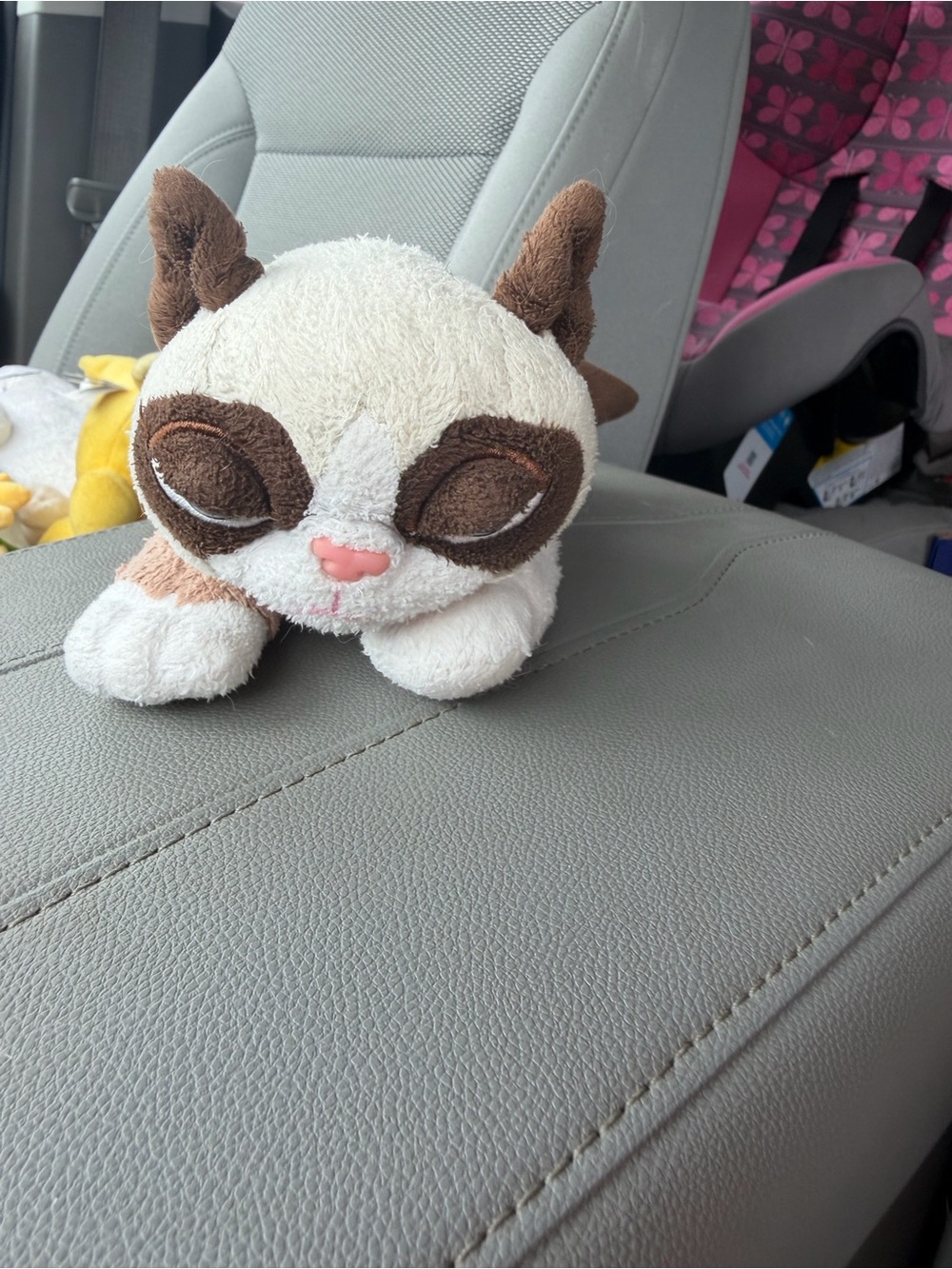 GANZ White and Brown Plush Cat Stuffed Animal